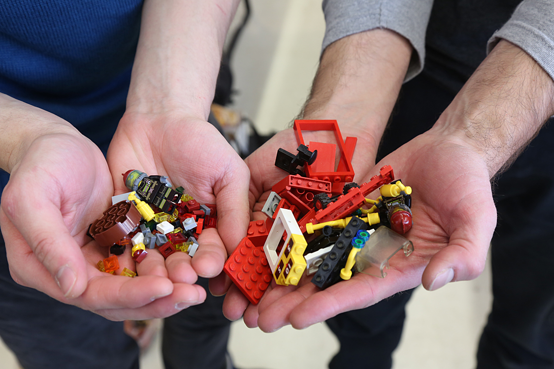 LEGO mattoncini in festa_001.jpg